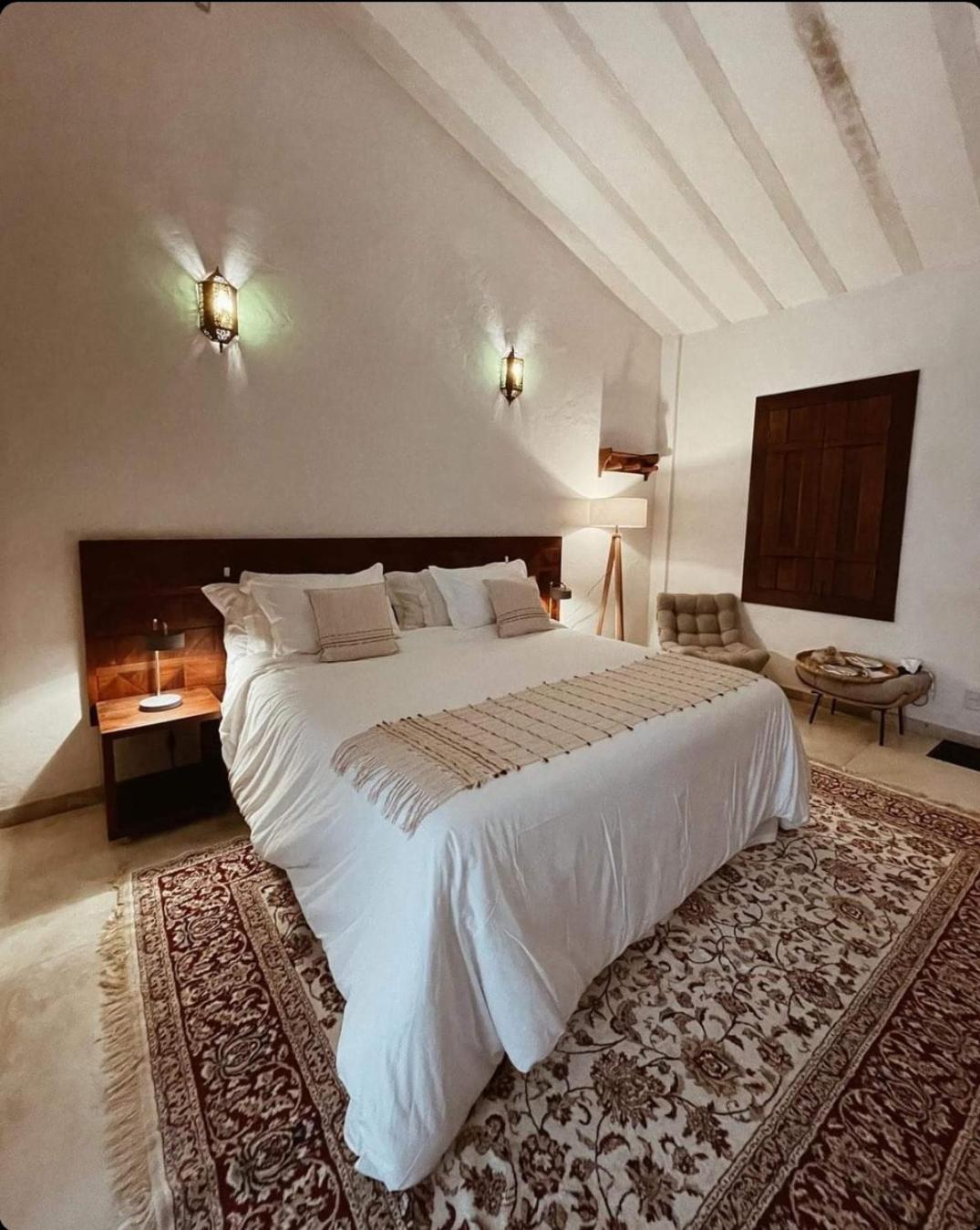 Double Room with Spa Bath,1633950000:JPEG